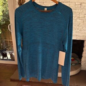 Lululemon Blue Long Sleeve Shirt